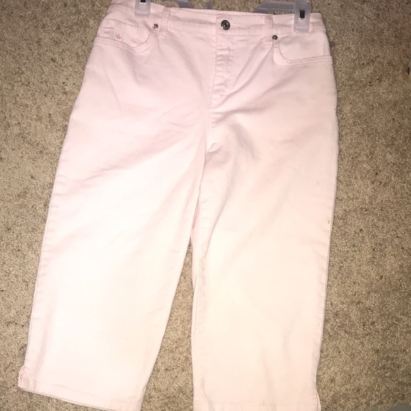 BOGO!! Pale Pink Bermuda Shorts/4 - Picture 6 of 10